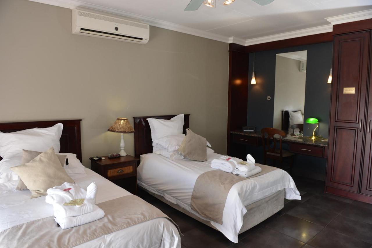 Cornerstone Guest Lodge Претория Екстериор снимка